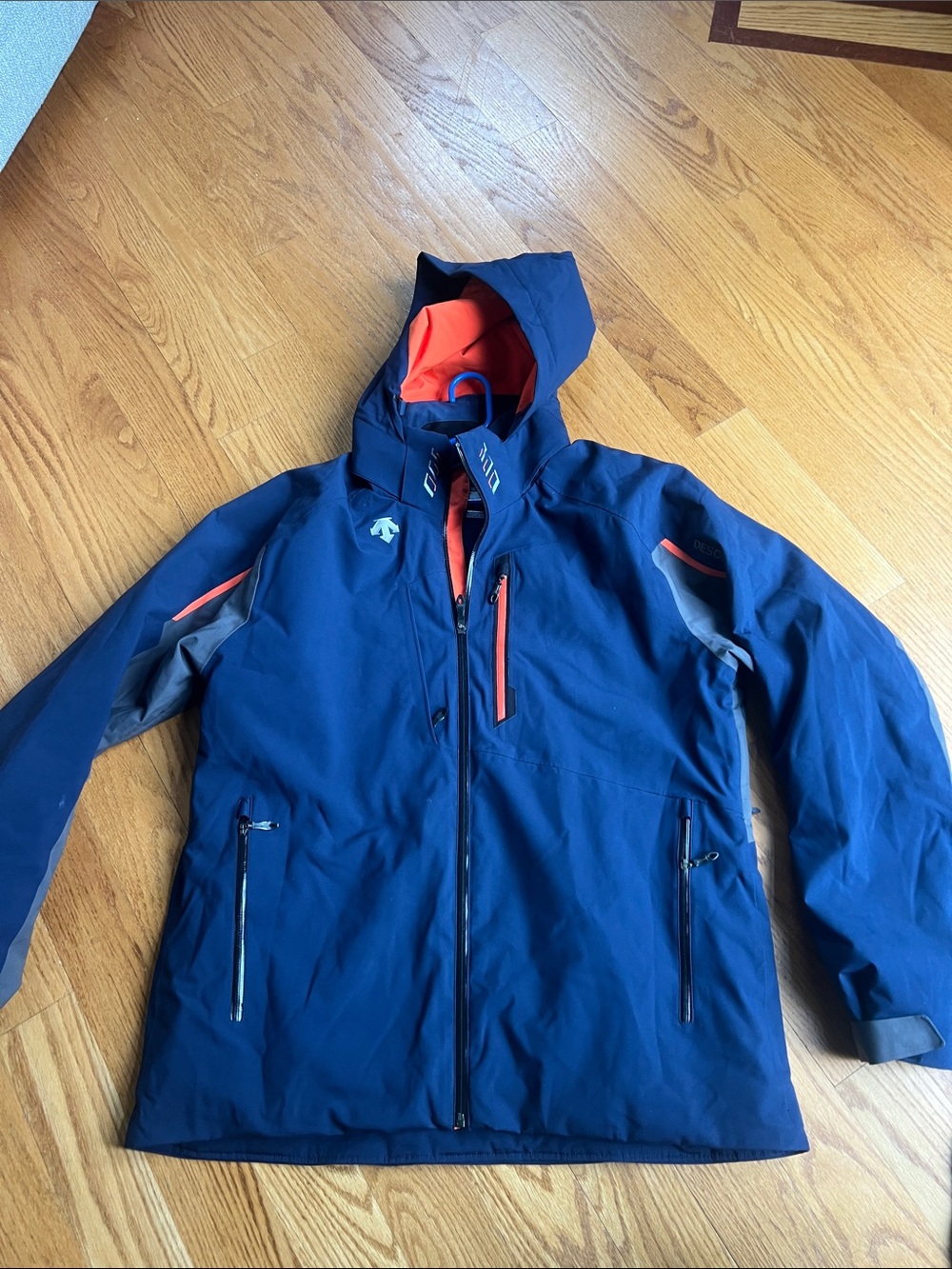 Descente Men's Navy Hooded Ski Jacket Thinsulate with Orange Trim XL